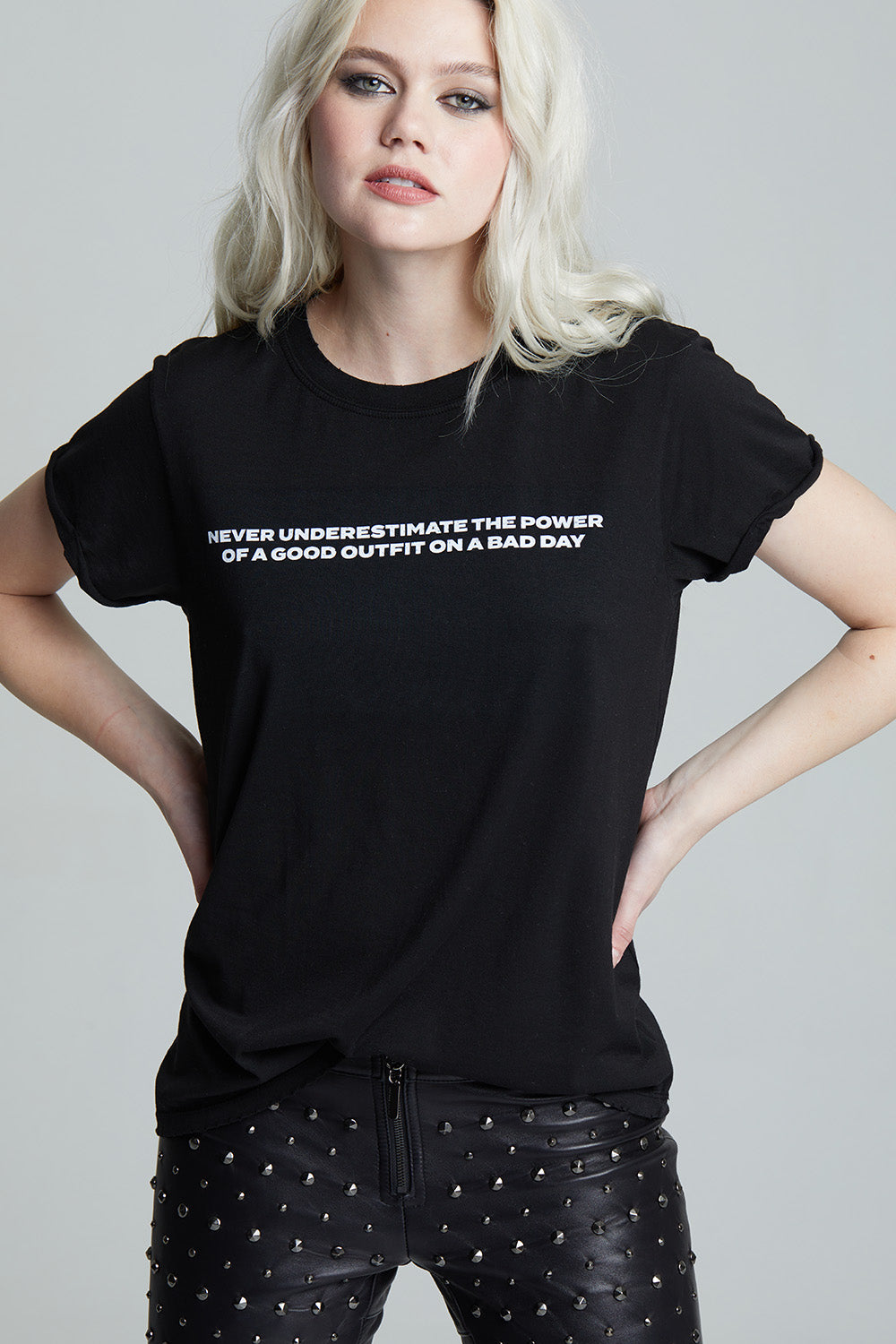 Women's Good Outfit Bad Day T-shirt in Black