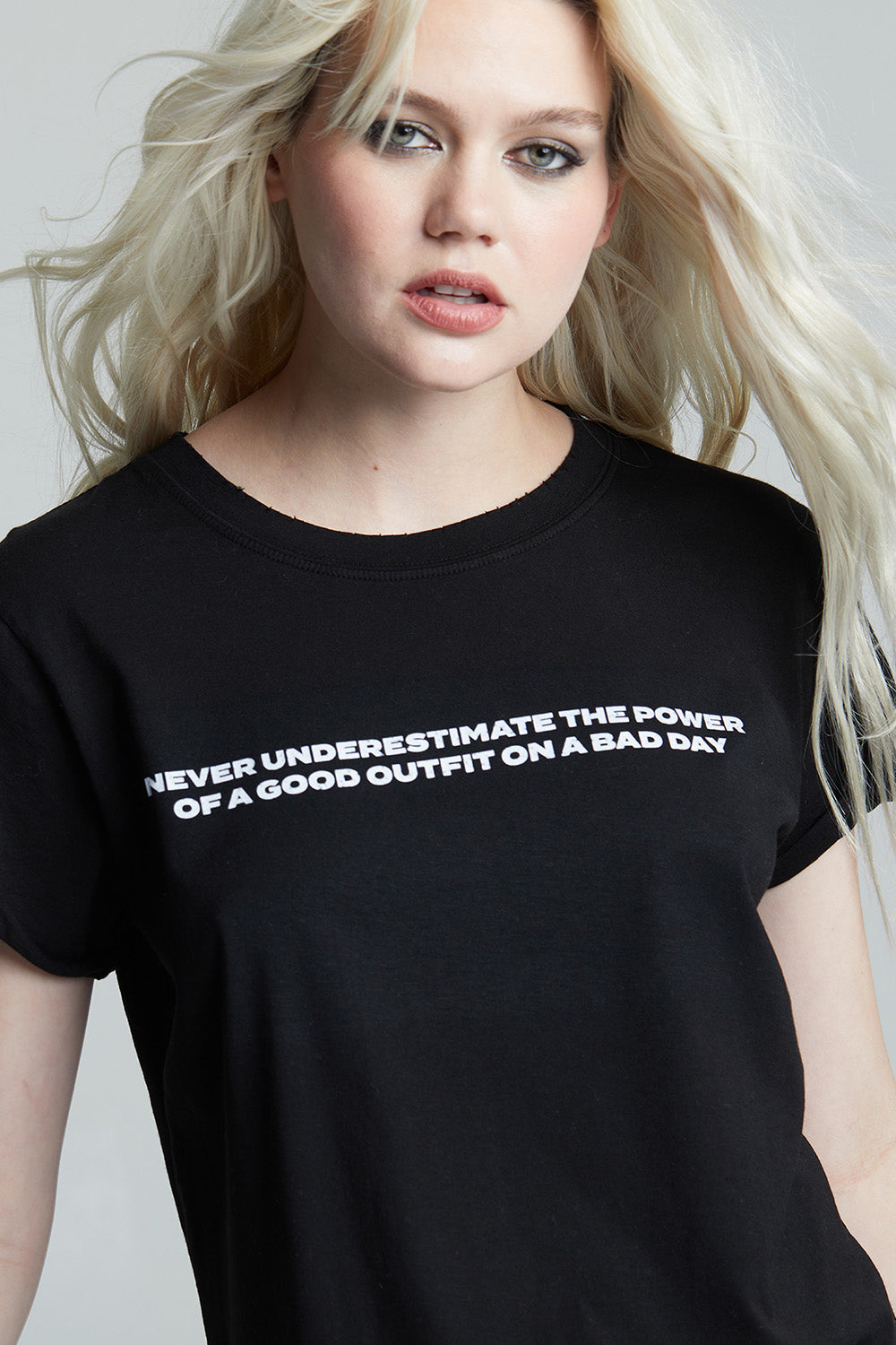 Women's Good Outfit Bad Day T-shirt in Black