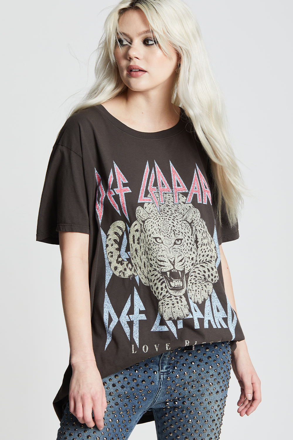 Def Leppard Love Bites Unisex Oversized Graphic Tee