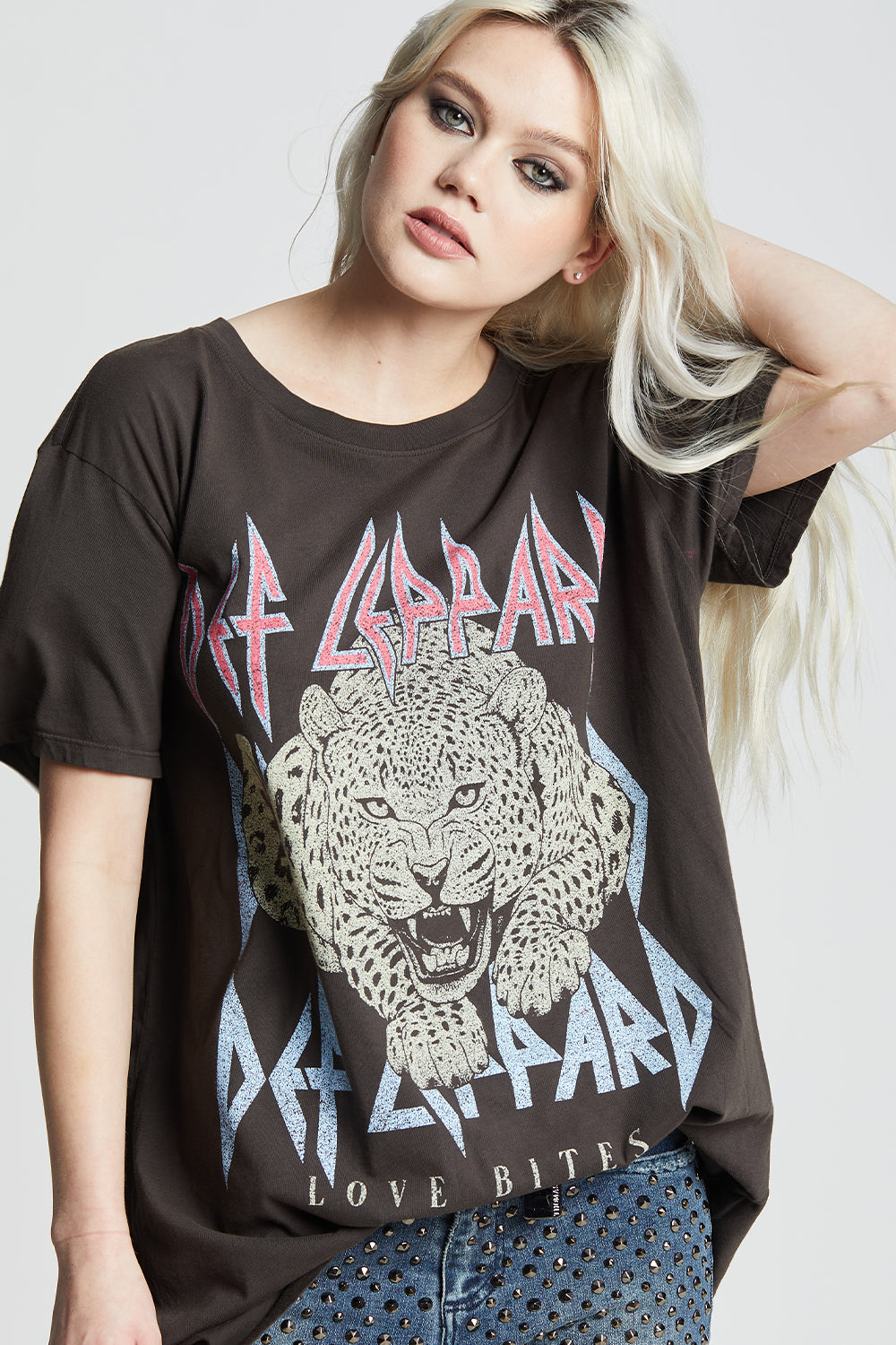 Def Leppard Love Bites Unisex Oversized Graphic Tee