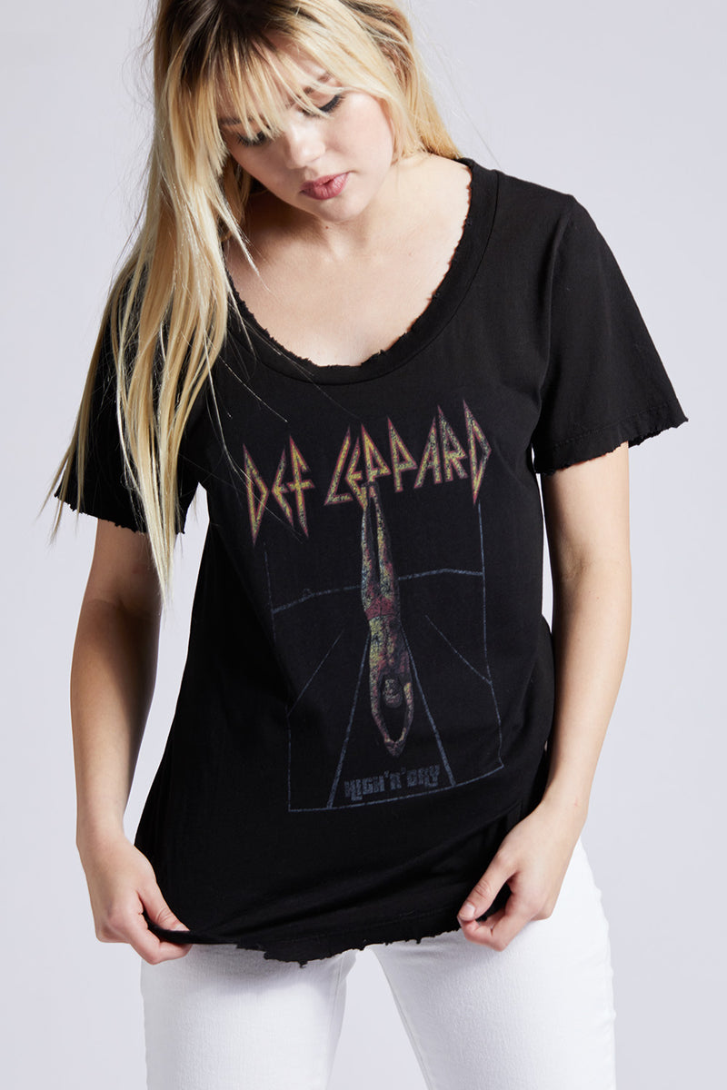 Def Leppard Diver Tee